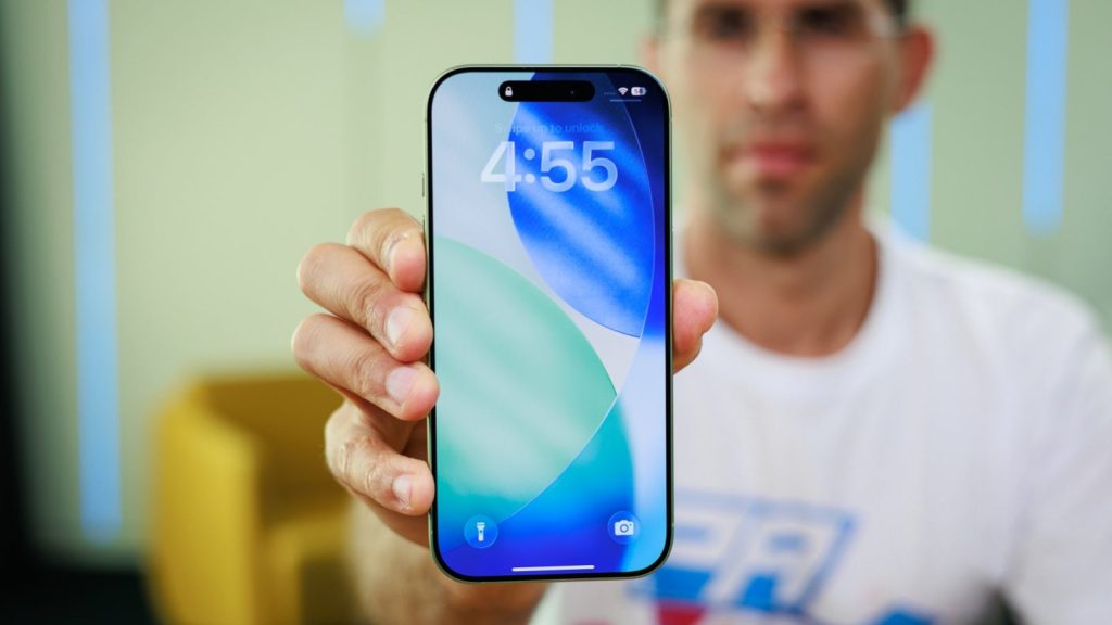 Apple-posts-yet-another-record-to-skyrocket-to-second-place-in-the-worlds-biggest-smartphone-market.jpeg