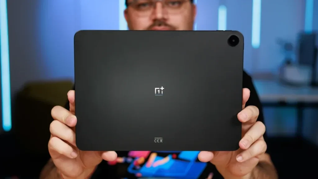 Budget-king-OnePlus-Pad-Go-2-drops-below-300-and-ships-with-either-a-free-stylus-or-case.jpg