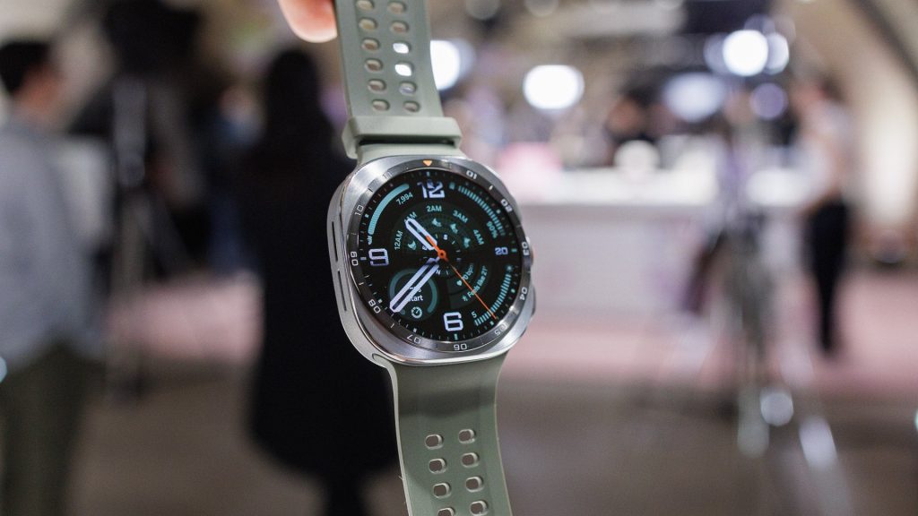 I-spent-an-hour-using-the-Galaxy-Watch-Ultra-2-Samsung-finally-made-the-ultimate-smartwatch.jpg