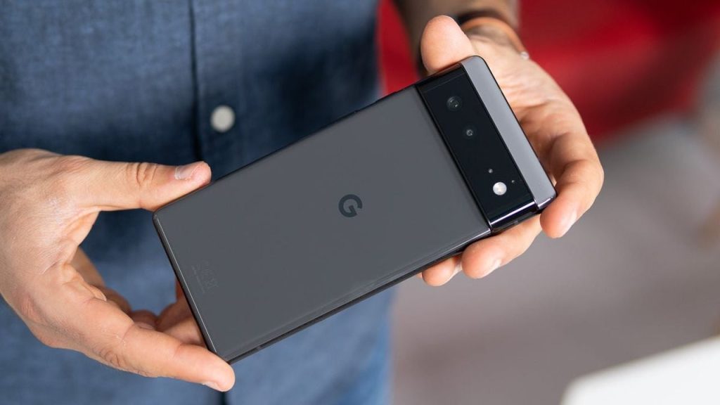 My-Pixel-6-is-perfectly-fine-so-why-is-Google-cutting-me-off-from-the-next-big-update.jpg