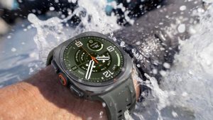 Samsung-crushes-Apple-with-the-big-battery-extra-bright-and-super-powerful-new-Galaxy-Watch-Ultra-2.jpeg