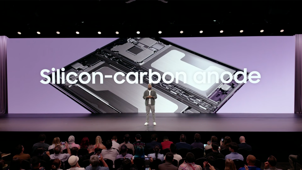 Samsung-finally-caves-in-to-silicon-carbon-batteries-with-the-Galaxy-Z-Fold-8.jpg