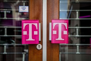 T-Mobile-has-had-enough-of-customers-bickering-to-the-FCC.jpg