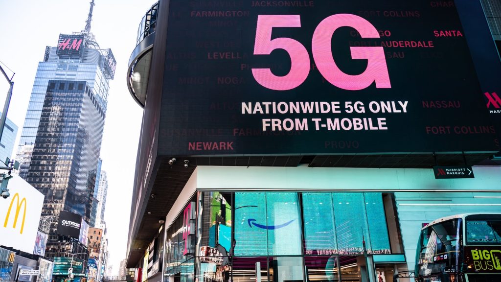 T-Mobile-is-making-it-hard-for-customers-to-leave.jpg