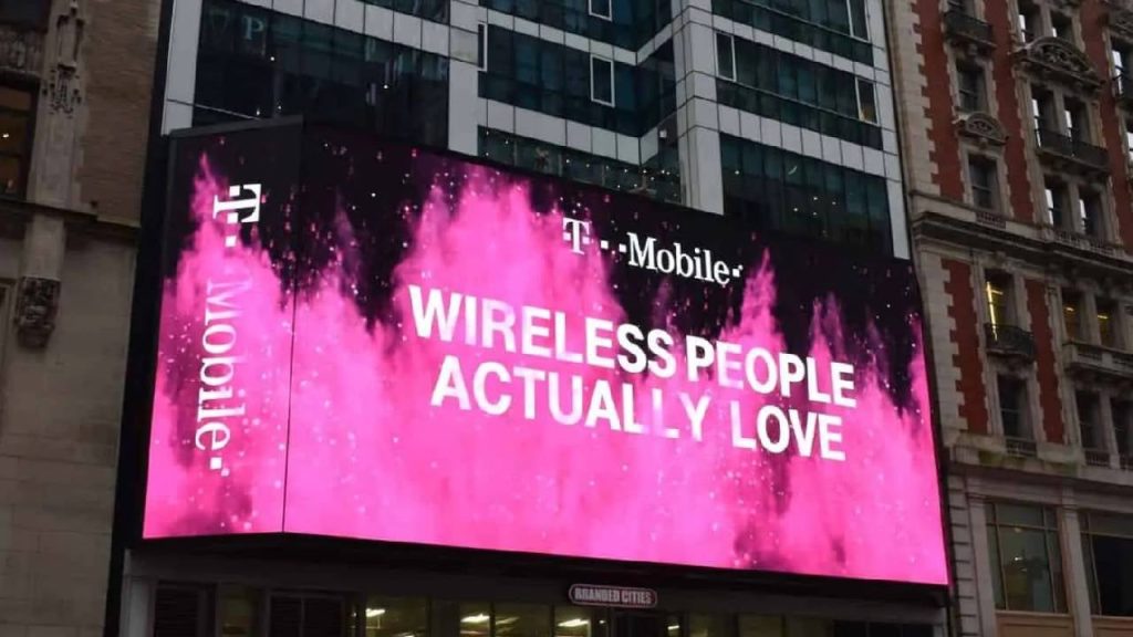 T-Mobile-just-showed-Samsung-users-why-Verizon-is-better.jpg