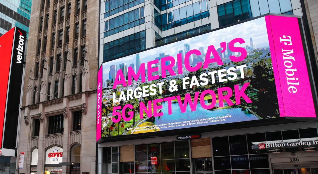 T-Mobile-takes-the-lead-on-a-new-breed-of-networks.jpg