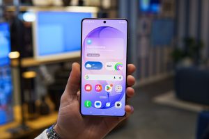 The-Galaxy-S27-Ultra-might-fail-to-beat-the-iPhone-18-Pro-Max-where-it-matters-most.jpg