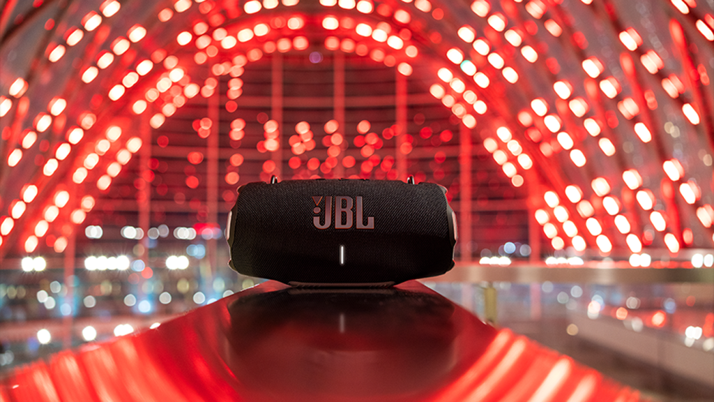 This-big-and-powerful-JBL-speaker-is-the-ultimate-summer-companion-at-100-off.jpg