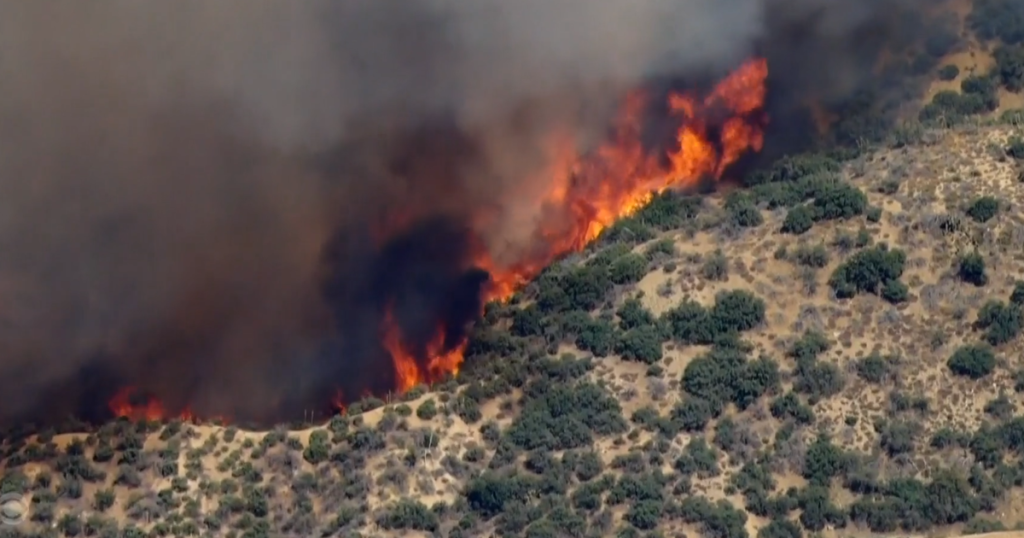 cbsn-fusion-31276-1-blistering-heat-dome-grips-west-northern-plains-fueling-wildfires-video-20-23409.png