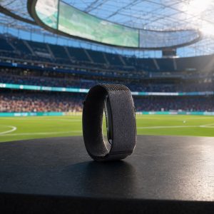garmin-cirqa-smart-band-fitness-tracking.jpg