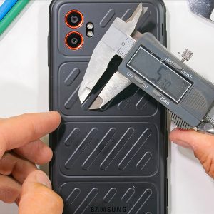 jerryrigeverything-samsung-galaxy-xcover-7-pro.jpg