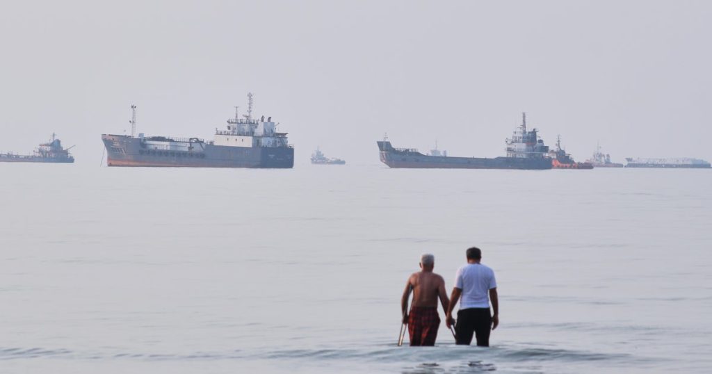 strait-of-hormuz-ap26194339749499.jpg