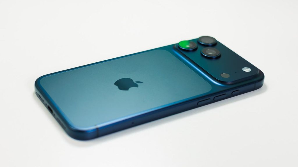 Apples-most-ambitious-iPhone-gets-canceled-due-to-yield-issues.jpg