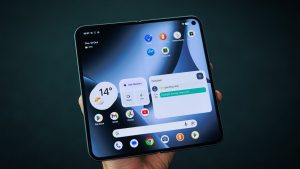 Foldable-iPhone-Ultra-design-quirk-leaves-a-bad-first-impression-on-Apple-fans.jpg