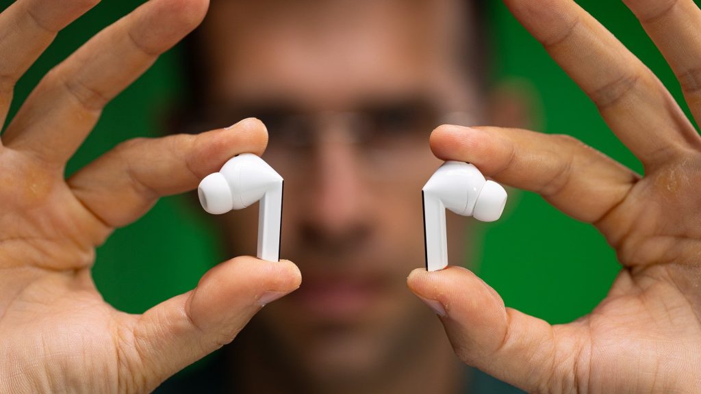 Galaxy-Buds-3-Pro-make-a-surprise-comeback-in-a-new-Amazon-sale.jpg