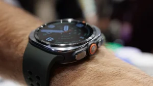 Galaxy-Watch-Ultra-2-packs-800-mAh-battery-5000-nit-display-and-up-to-250-in-trade-in-savings.jpg