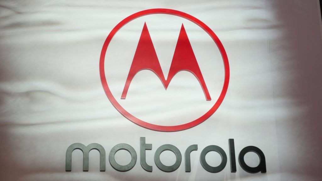 Motorola-and-Samsung-grow-their-US-prepaid-smartphone-market-shares.jpg