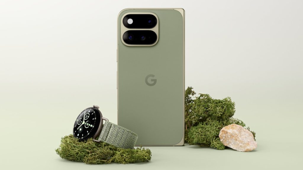 Pixel-11-Pro-Fold-is-here-Tensor-G6-incredible-Super-Actua-display-and-HiLight.jpg