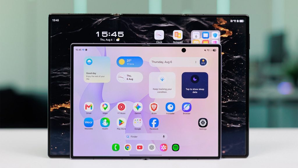 Samsungs-Galaxy-Z-Fold-8-just-killed-trifolds-for-me-I-compared-it-vs-Huawei-Mate-XT.jpg