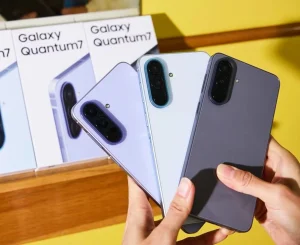 Samsungs-latest-Galaxy-phone-shockingly-lacks-the-very-feature-that-made-it-popular.jpg