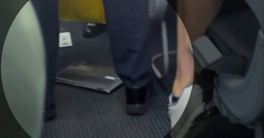 cbsn-fusion-laptop-catches-fire-on-flight-to-dallas-thumbnail.jpg