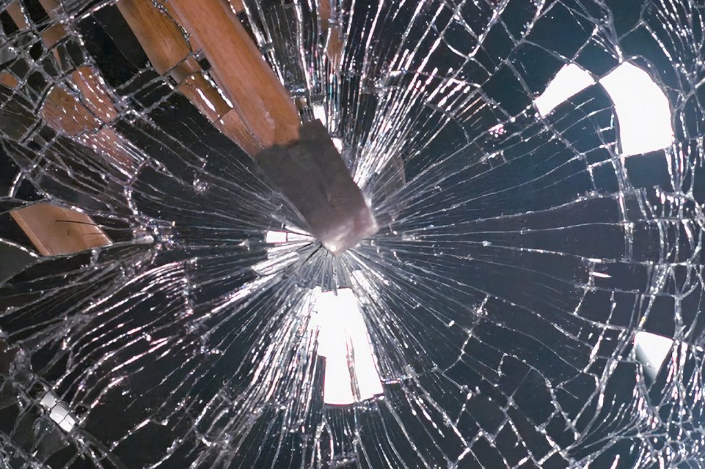 mirror-breaking-glass-slow-motion-bend.jpg