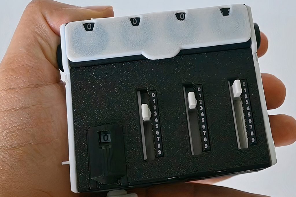 3d-printed-mechanical-calculator.jpg