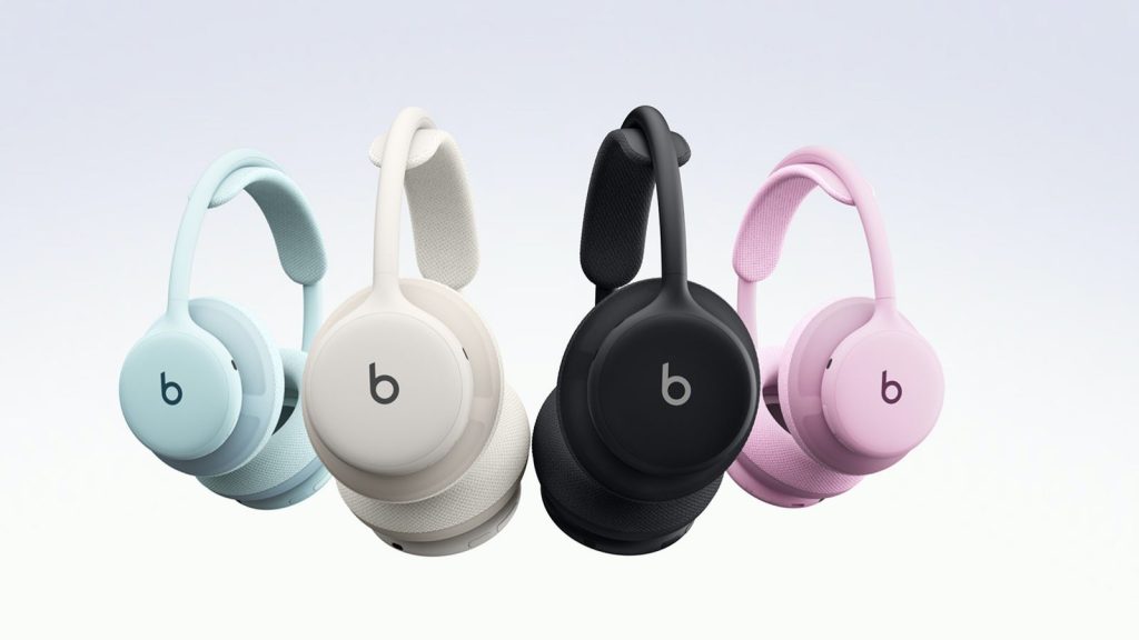 Apples-first-of-a-kind-Beats-360-headphones-come-with-unrivaled-customization-and-top-notch-sound.jp_.jpeg