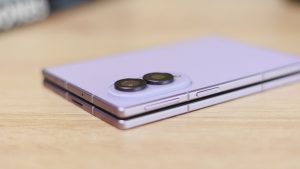 Apples-iPhone-Duo-announcement-had-an-unexpected-effect-on-Galaxy-Z-Fold-8-sales.jpg
