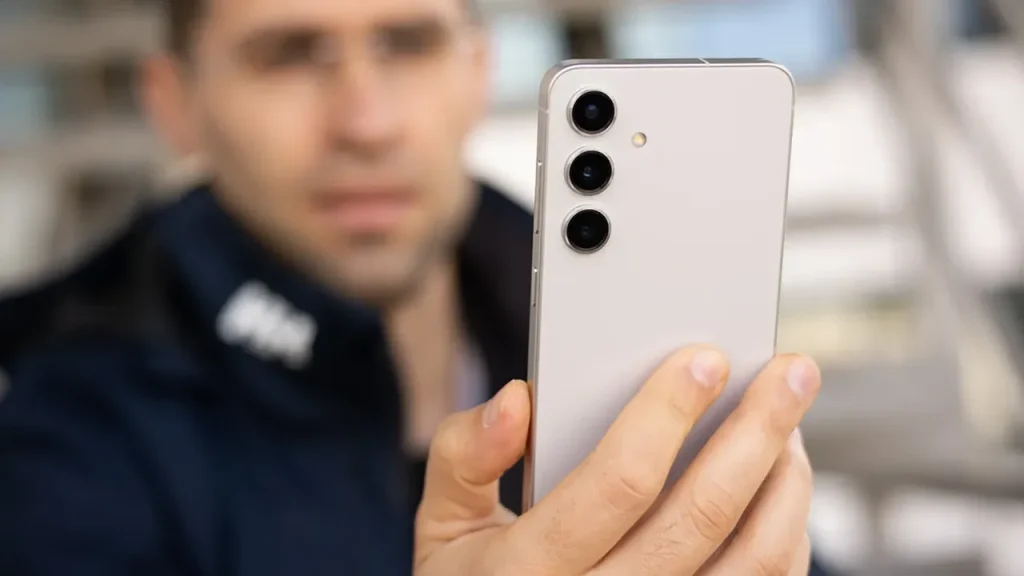 Dont-upgrade-yet-Four-Galaxy-S26-AI-features-just-landed-on-the-Galaxy-S24-series.jpg