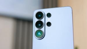 Galaxy-S27-Ultra-may-not-get-4x-zoom-after-all-but-is-that-a-good-thing.jpg