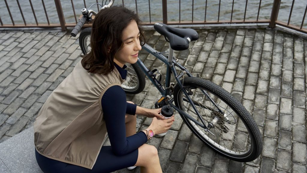 Huawei-takes-on-the-Apple-Watch-and-Galaxy-Watch-with-the-premium-Huawei-Watch-6-Series.jpg