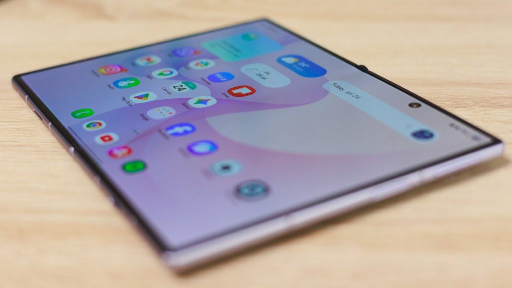 Samsung-outdoes-Amazon-with-huge-300-Galaxy-Z-Fold-8-discount-AND-incredible-400-credit.jpg
