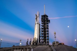 SpaceX-reveals-launch-window-for-mobile-service-to-take-down-the-Big-Three-cartel.jpg