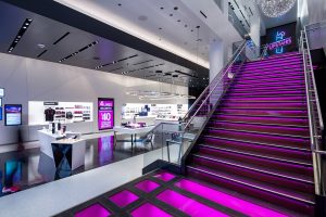 T-Mobile-is-leaving-customers-stranded.jpg