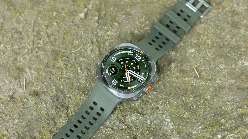The-Galaxy-Watch-Ultra-2-is-finally-on-sale-at-Amazon.jpg