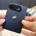 The iPhone Duo’s black isn’t the same as the iPhone 18 Pro Max, and there’s a clear winner in my eyes