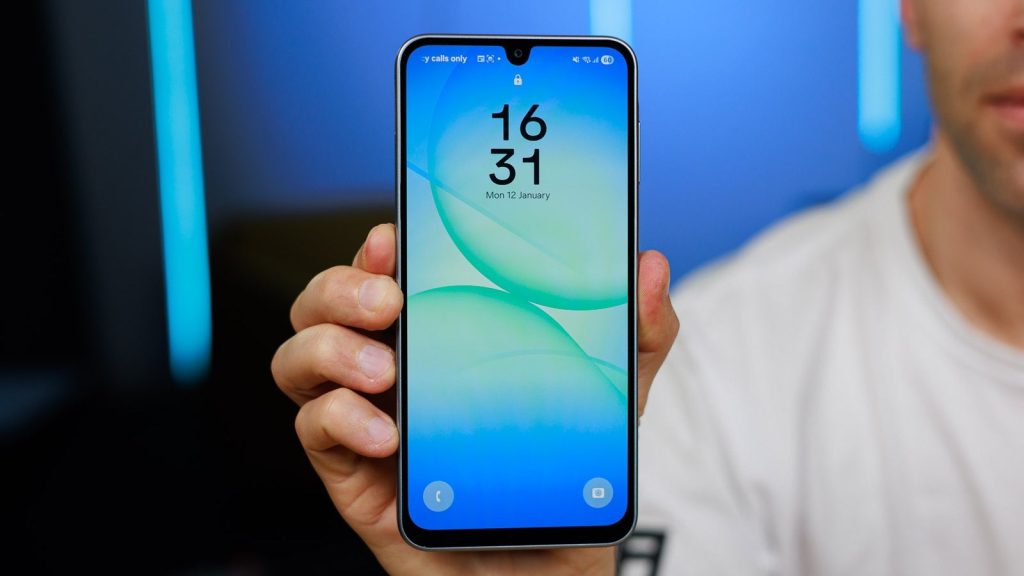 The-worlds-best-selling-smartphone-family-is-not-the-iPhone-17.-or-the-Galaxy-S-Series.jpg