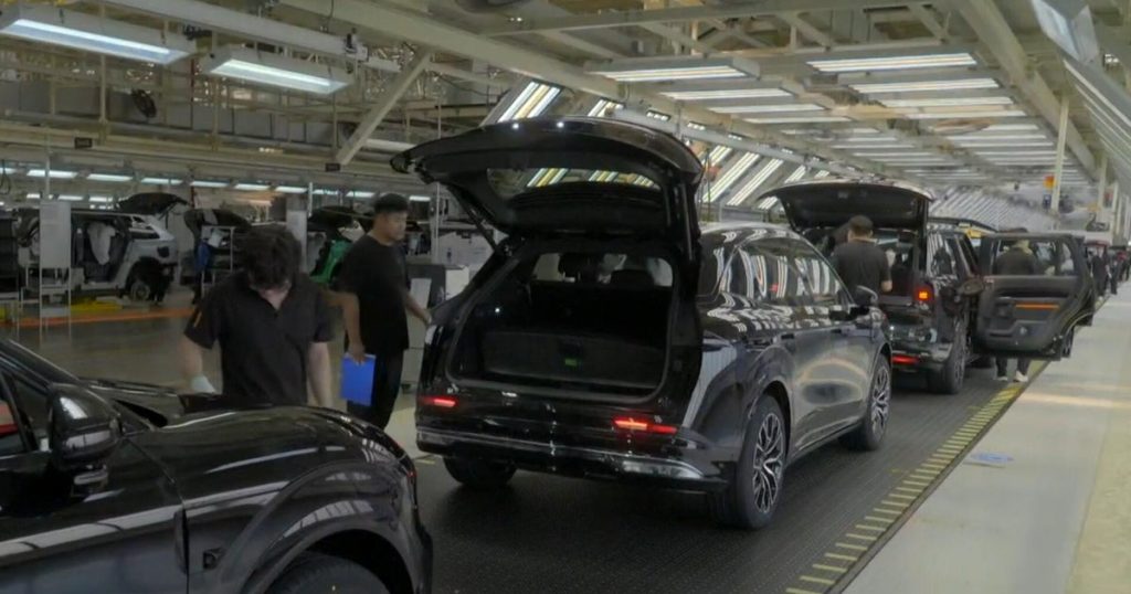 cbsn-fusion-inside-the-chinese-factory-producing-a-new-kind-of-electric-vehicle-thumbnail.jpg