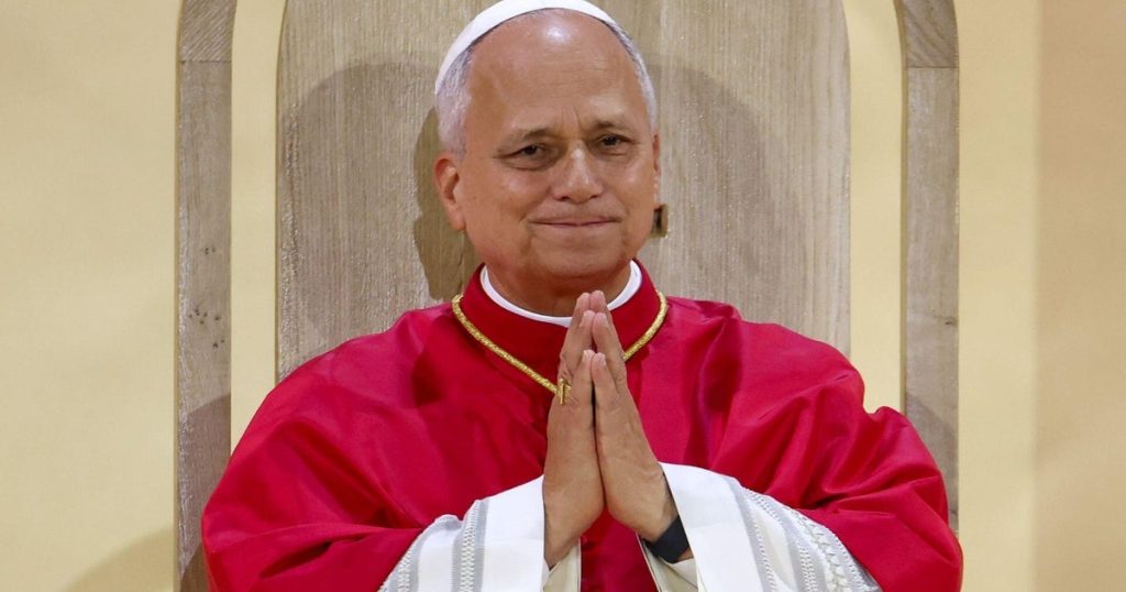 cbsn-fusion-pope-leo-visits-france-notre-dame-cathedral-thumbnail.jpg