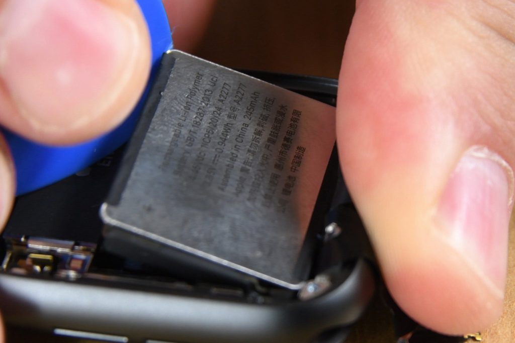 iPhone-tech-could-unlock-10000-mAh-batteries-for-Android-flagships.jpg