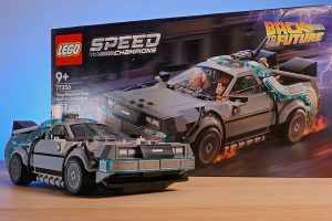 lego-speed-champions-time-machine-from-back-to-the-future-77256.jpg