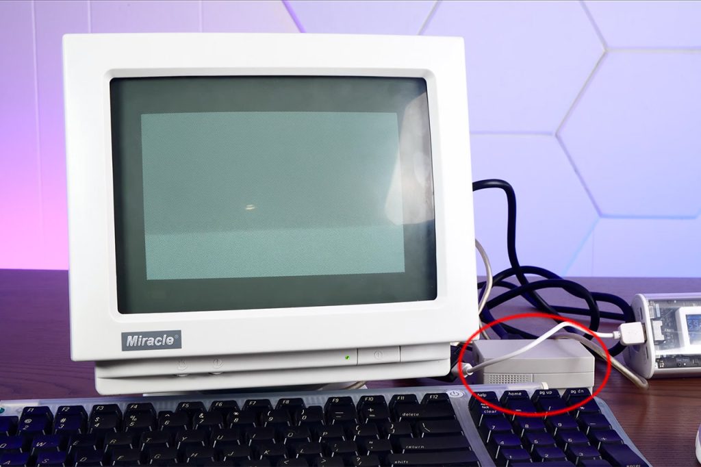 pico-micro-mac-v3-tiny-macintosh-smallest.jpg