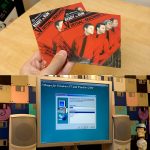 VMware Ready to Run CDs Packed Working Linux Virtual Machines Onto Discs Handed Out at Linux World 2000
