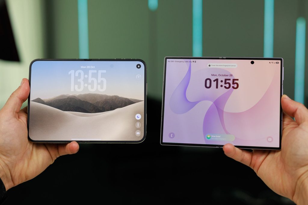 As-if-the-iPhone-Duo-crackgate-wasnt-enough-now-the-Galaxy-Z-Fold-8-literally-shreds-it.jpg