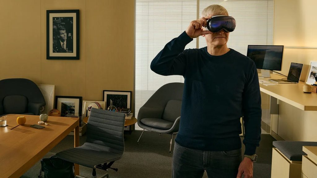 No-Apple-executive-uses-their-own-product-which-I-had-such-high-hopes-for.jpg