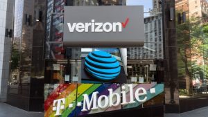 T-Mobile-AT-T-and-Verizon-lost-50-billion-in-valuation-on-Friday.jpg