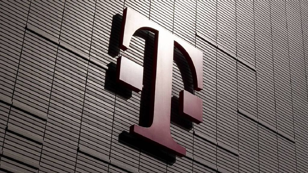 T-Mobile-Q3-call-highlights-6G-lead-no-room-for-SpaceX-and-not-forcing-free-phones-on-customers.jpg