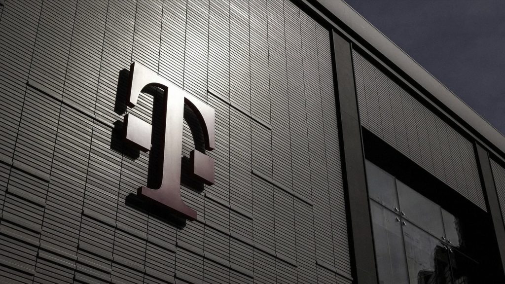 T-Mobile-is-pulling-out-all-the-stops-to-retain-its-most-valued-customers.jpg