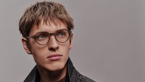 These-super-sleek-smart-glasses-just-got-even-more-stylish.jpg